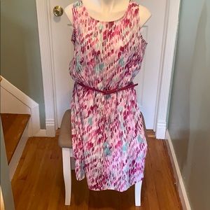 Tank top dress with belt